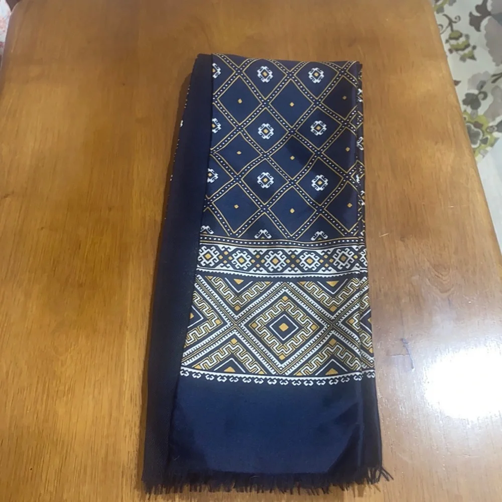 Museum of Fine Arts Boston Silk/Wool Mens Scarf Made in Japan